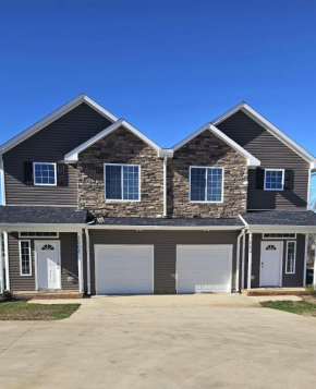 Charming & Spacious 3BR House